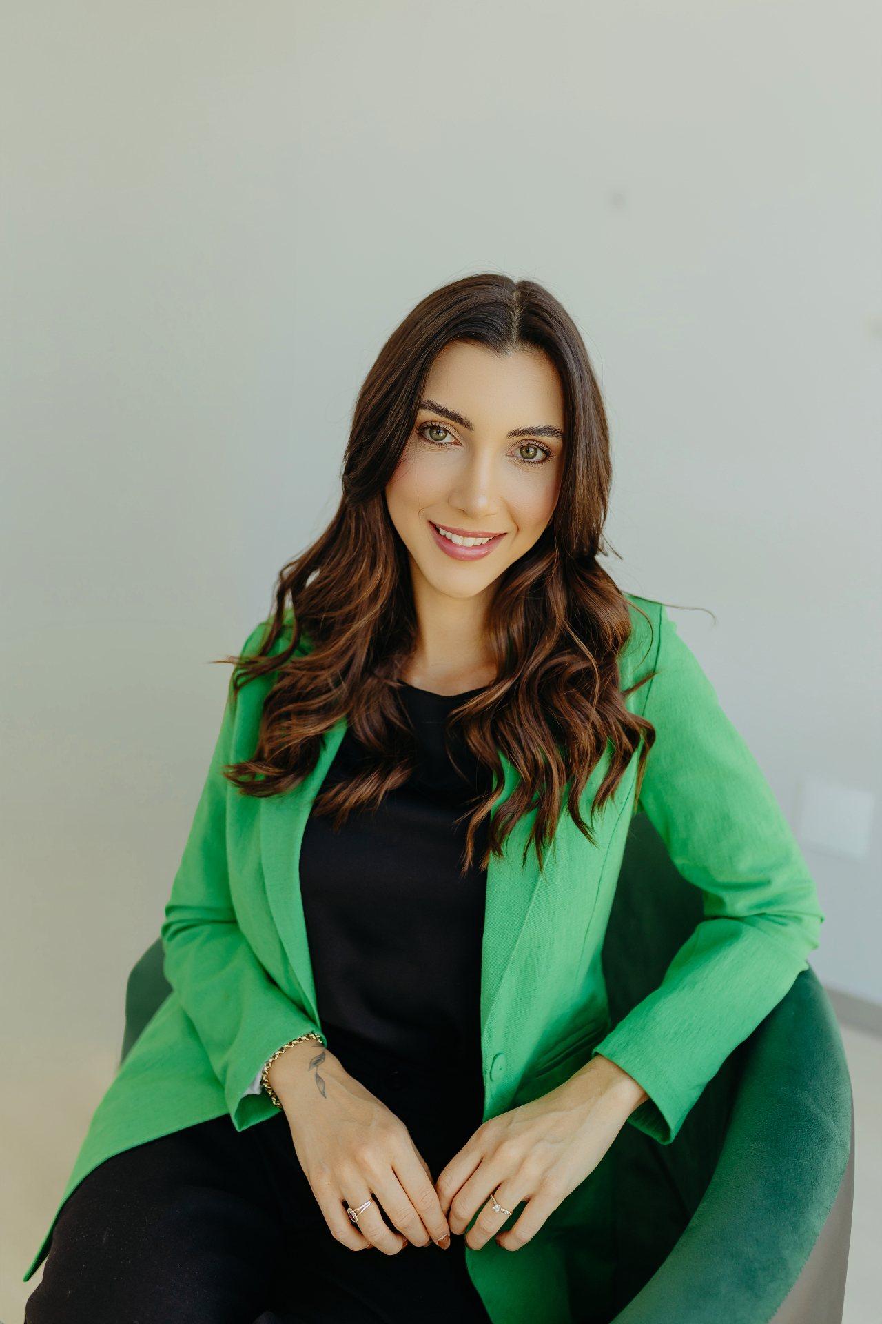 Dra. Kharin Wochner, advogada especialista em direito do agronegócio